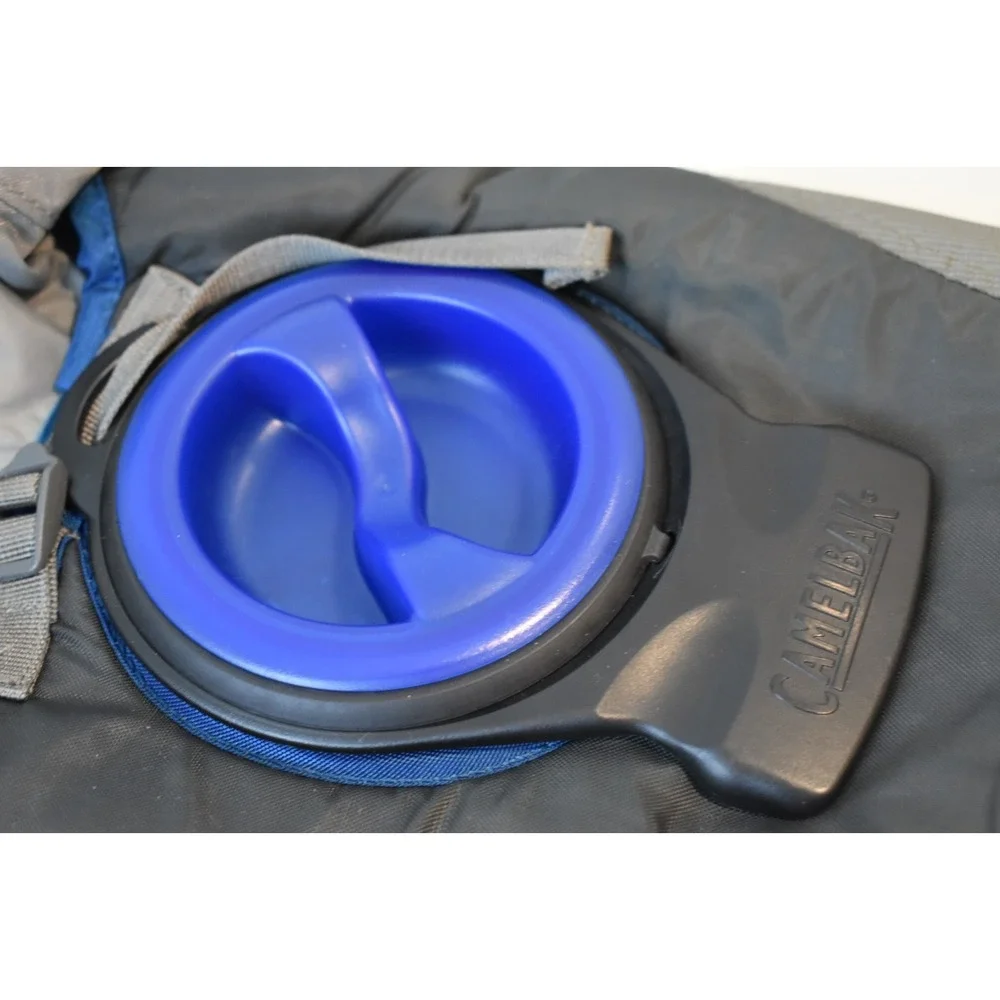 CamelBak Classic Light Bike Hiking Running Hydration Pack Blue/Gray w/ Bladder